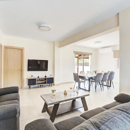 Villa Nissi Gold Ajía Nápa Kültér fotó