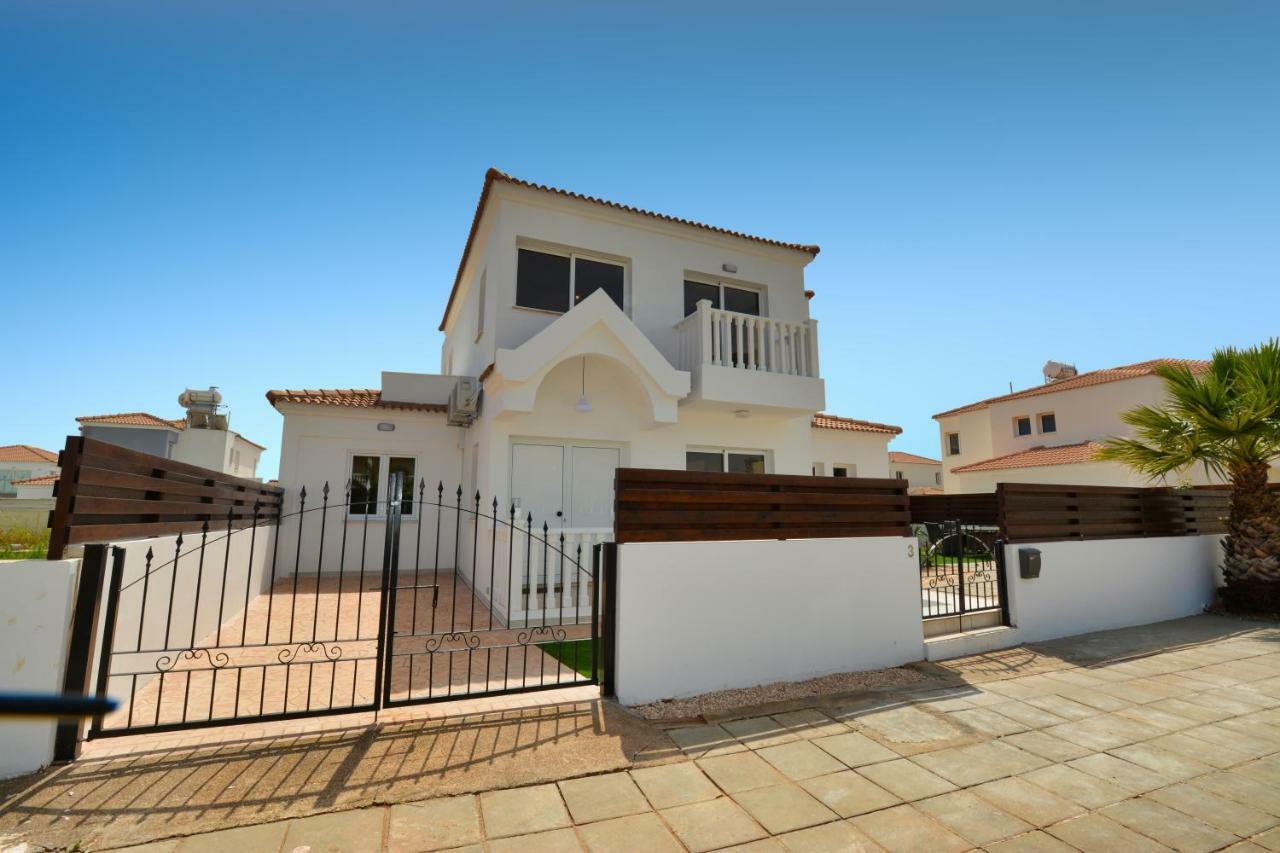 Villa Nissi Gold Ajía Nápa Kültér fotó