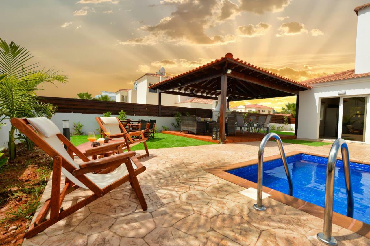 Villa Nissi Gold Ajía Nápa Kültér fotó