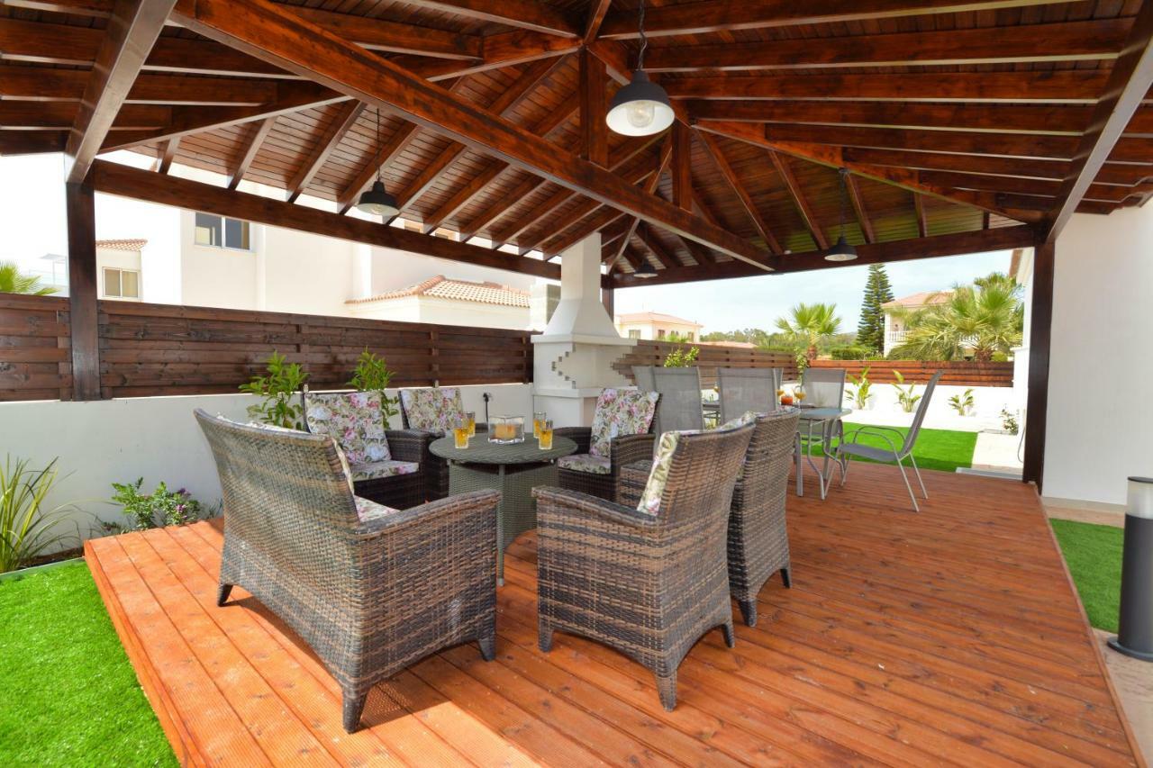 Villa Nissi Gold Ajía Nápa Kültér fotó