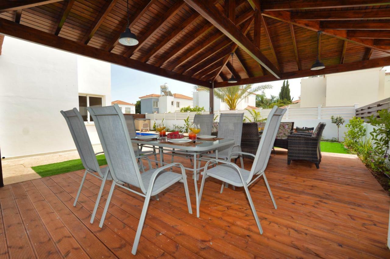 Villa Nissi Gold Ajía Nápa Kültér fotó