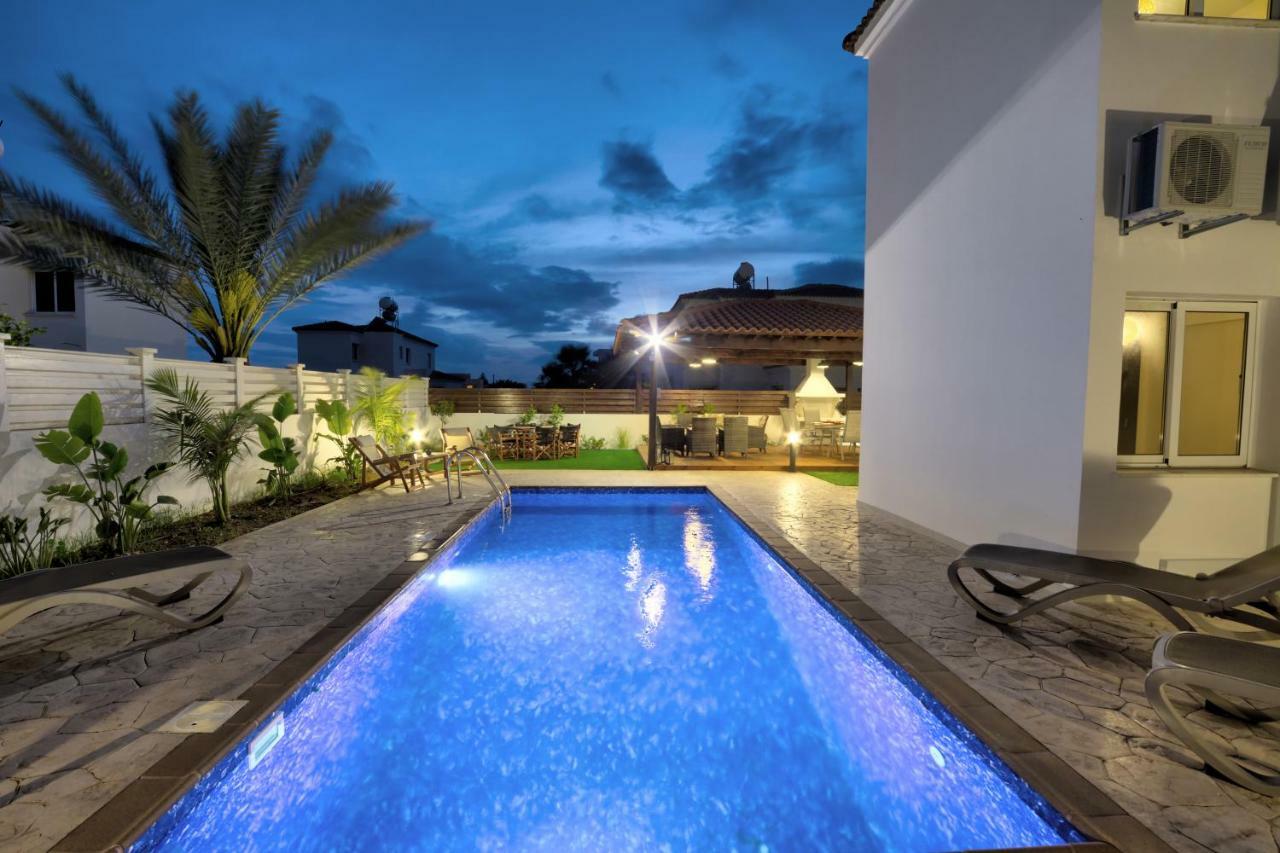 Villa Nissi Gold Ajía Nápa Kültér fotó