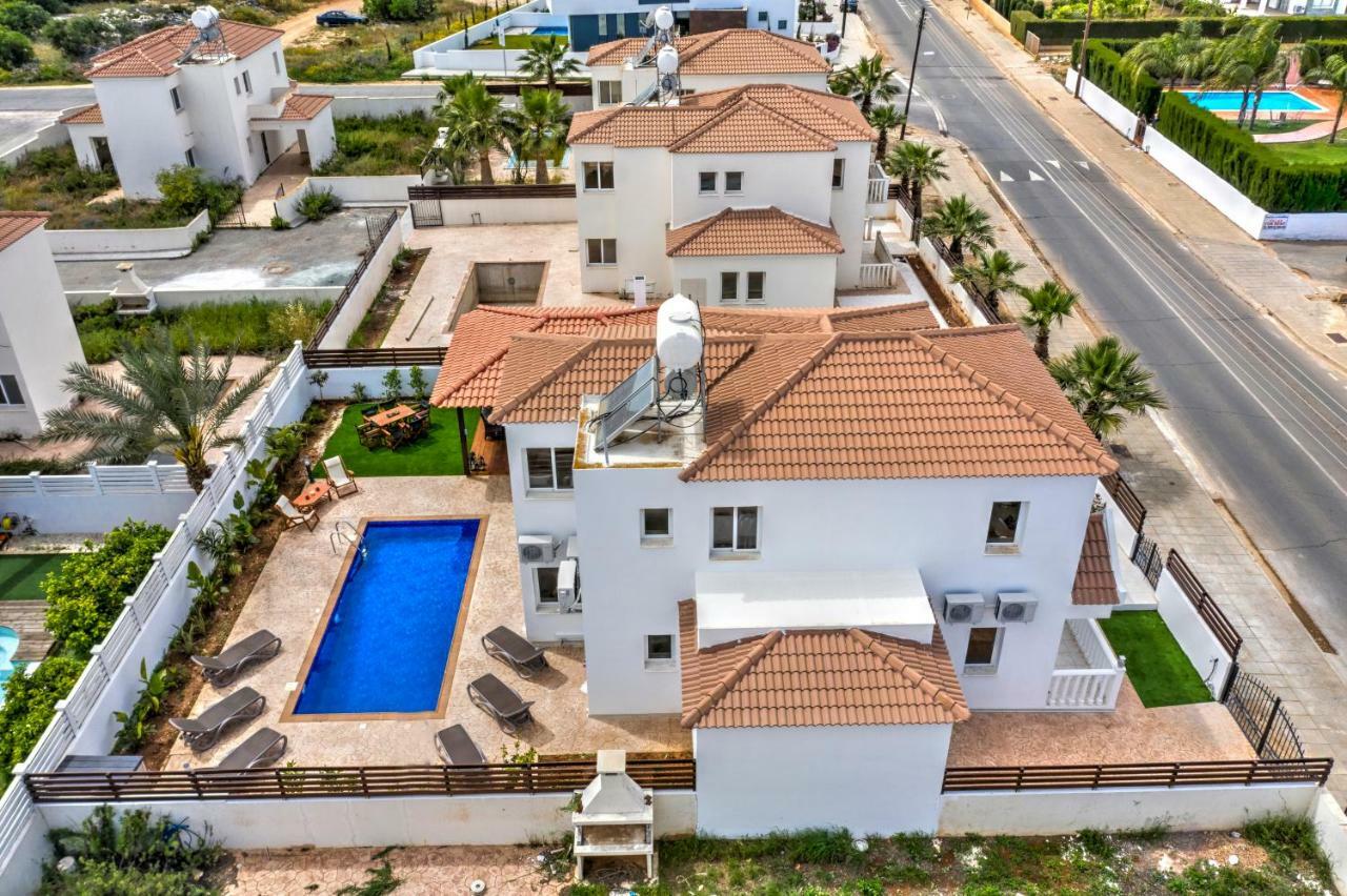 Villa Nissi Gold Ajía Nápa Kültér fotó
